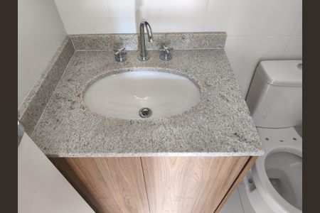 Apartamento para alugar com 113m², 2 quartos e 1 vaga Apartamento para alugar com 113m², 2 quartos e 1 vagaBanheiro da Suíte