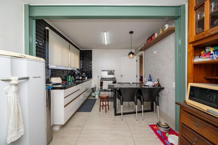 Casa à venda com 240m², 3 quartos e 2 vagas Casa à venda com 240m², 3 quartos e 2 vagasCozinha