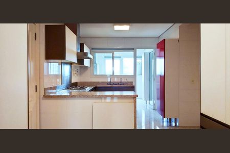 Apartamento à venda com 240m², 2 quartos e 4 vagas