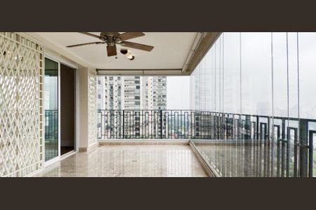 Apartamento à venda com 240m², 2 quartos e 4 vagas