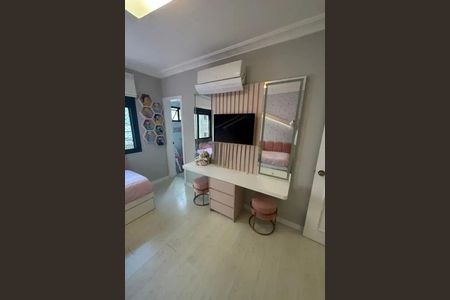 Apartamento à venda com 3 quartos, 156m² em Moema, São Paulo