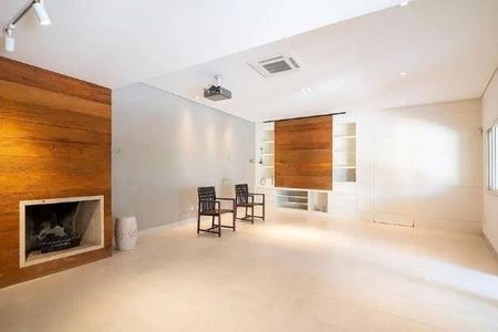 Casa à venda com 345m², 4 quartos e 3 vagas