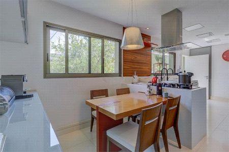 Casa à venda com 450m², 5 quartos e 6 vagas