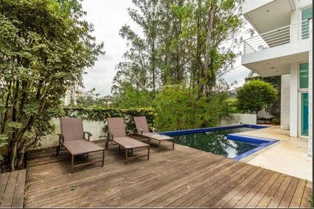 Casa à venda com 751m², 4 quartos e 4 vagas