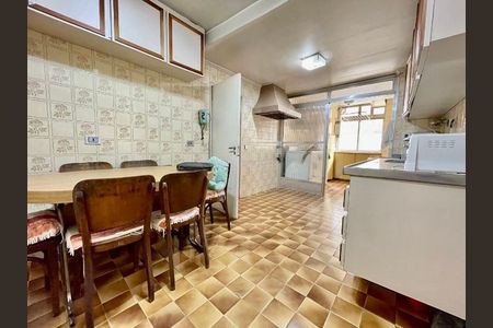 Apartamento à venda com 3 quartos, 131m² em Jardim Paulista, São Paulo