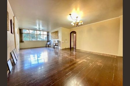 Apartamento à venda com 3 quartos, 131m² em Jardim Paulista, São Paulo