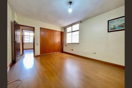 Apartamento à venda com 3 quartos, 131m² em Jardim Paulista, São Paulo