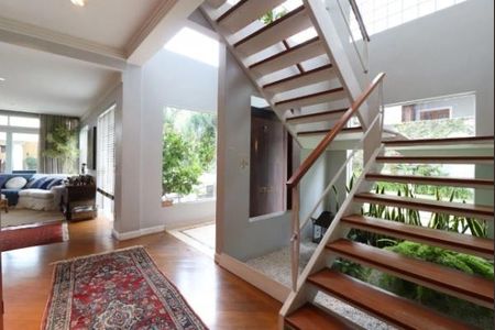 Casa à venda com 515m², 5 quartos e 3 vagas