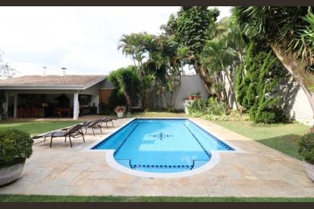Casa à venda com 515m², 5 quartos e 3 vagas