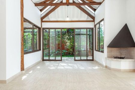 Casa à venda com 626m², 4 quartos e 5 vagas
