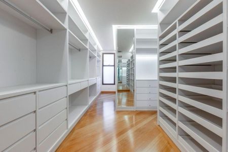 Casa à venda com 626m², 4 quartos e 5 vagas