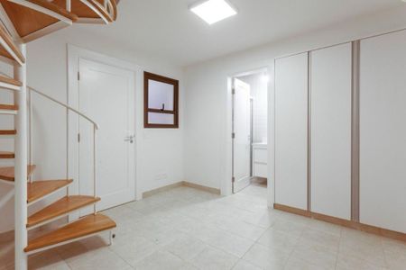 Casa à venda com 626m², 4 quartos e 5 vagas
