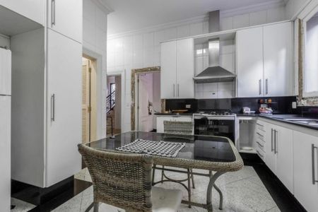 Casa à venda com 360m², 4 quartos e 3 vagas