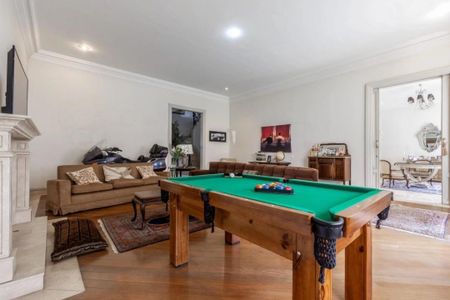 Casa à venda com 360m², 4 quartos e 3 vagas