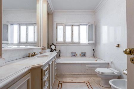 Casa à venda com 360m², 4 quartos e 3 vagas