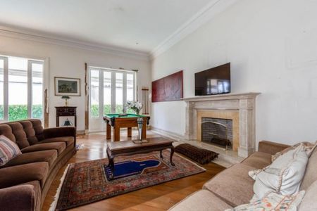 Casa à venda com 360m², 4 quartos e 3 vagas