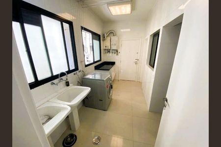 Apartamento à venda com 246m², 4 quartos e 3 vagas