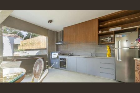 Casa à venda com 430m², 5 quartos e 3 vagas