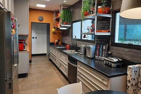Apartamento à venda com 250m², 4 quartos e 4 vagas