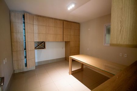 Casa à venda com 696m², 3 quartos e 6 vagasÁrea comum