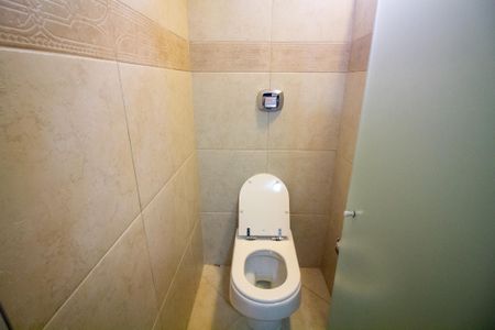 Casa à venda com 696m², 3 quartos e 6 vagasÁrea comum - Banheiro 2 Da Piscina