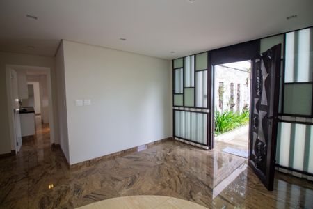 Casa à venda com 696m², 3 quartos e 6 vagasHall de Entrada