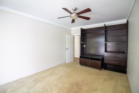 Casa à venda com 696m², 3 quartos e 6 vagasÁrea comum