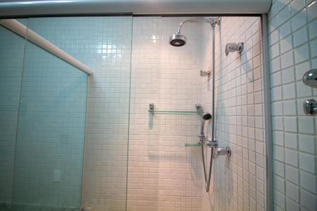 Casa à venda com 696m², 3 quartos e 6 vagasBanheiro da Suíte 3