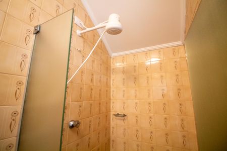 Casa à venda com 696m², 3 quartos e 6 vagasBanheiro de Serviço