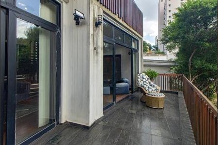 Casa à venda com 369m², 4 quartos e 2 vagas