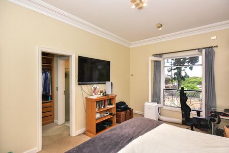 Casa à venda com 715m², 5 quartos e 3 vagasSuíte 3