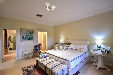 Casa à venda com 715m², 5 quartos e 3 vagasSuíte 2