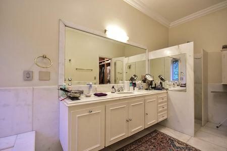 Casa à venda com 715m², 5 quartos e 3 vagasBanheiro 2 Suíte 2