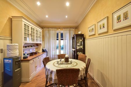 Casa à venda com 715m², 5 quartos e 3 vagasSala de Almoço