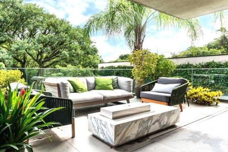 Casa à venda com 925m², 4 quartos e 8 vagas