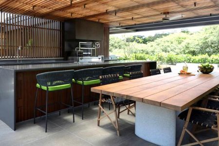 Casa à venda com 925m², 4 quartos e 8 vagas
