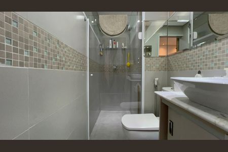 Apartamento à venda com 120m², 3 quartos e 1 vagaBanheiro da Suíte