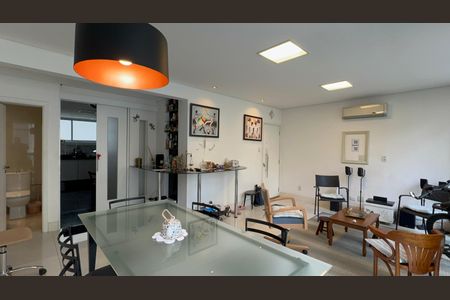 Apartamento à venda com 120m², 3 quartos e 1 vagaSala