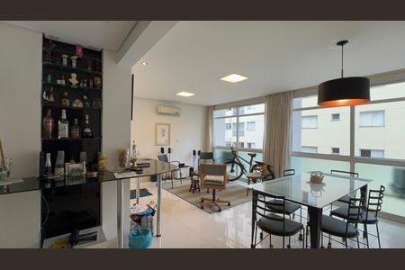 Apartamento à venda com 120m², 3 quartos e 1 vagaSala