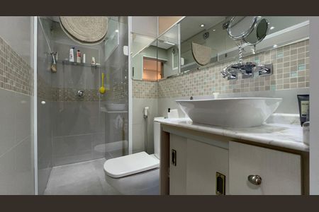 Apartamento à venda com 120m², 3 quartos e 1 vagaBanheiro da Suíte