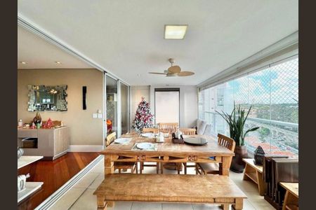 Apartamento à venda com 180m², 3 quartos e 3 vagas