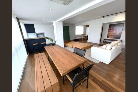 Apartamento à venda com 281m², 3 quartos e 4 vagas