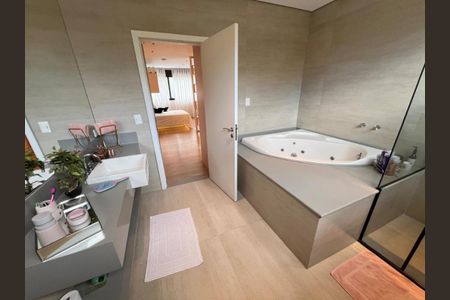 Casa à venda com 860m², 3 quartos e 3 vagas