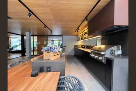 Casa à venda com 860m², 3 quartos e 3 vagas
