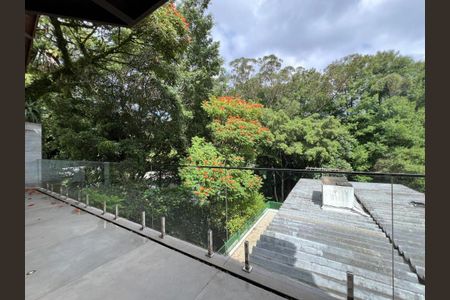 Casa à venda com 860m², 3 quartos e 3 vagas