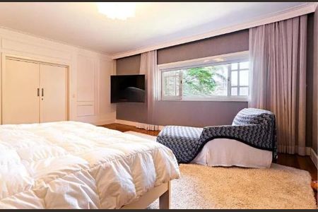 Casa à venda com 613m², 4 quartos e 4 vagas