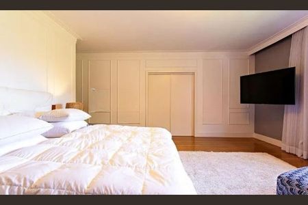 Casa à venda com 613m², 4 quartos e 4 vagas