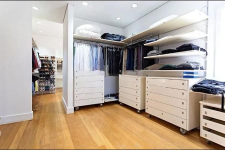 Casa à venda com 613m², 4 quartos e 4 vagas