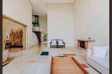 Casa à venda com 553m², 3 quartos e 8 vagas