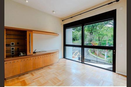Casa à venda com 553m², 3 quartos e 8 vagas